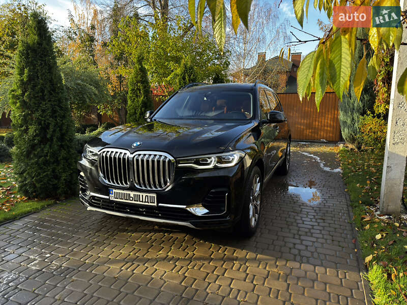 Внедорожник / Кроссовер BMW X7 2021 в Киеве