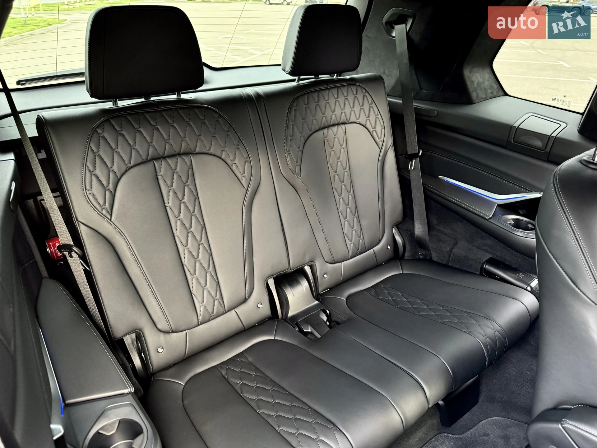 2025 BMW X7 - мініатюра 51