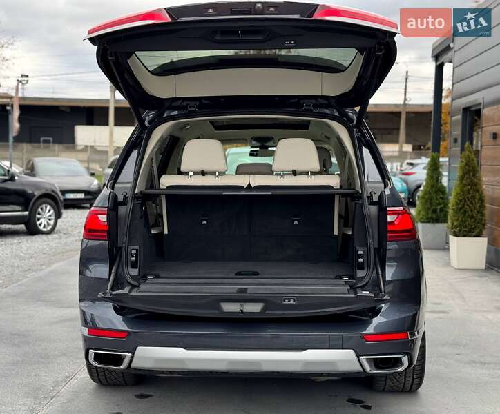 Внедорожник / Кроссовер BMW X7 2020 в Ровно