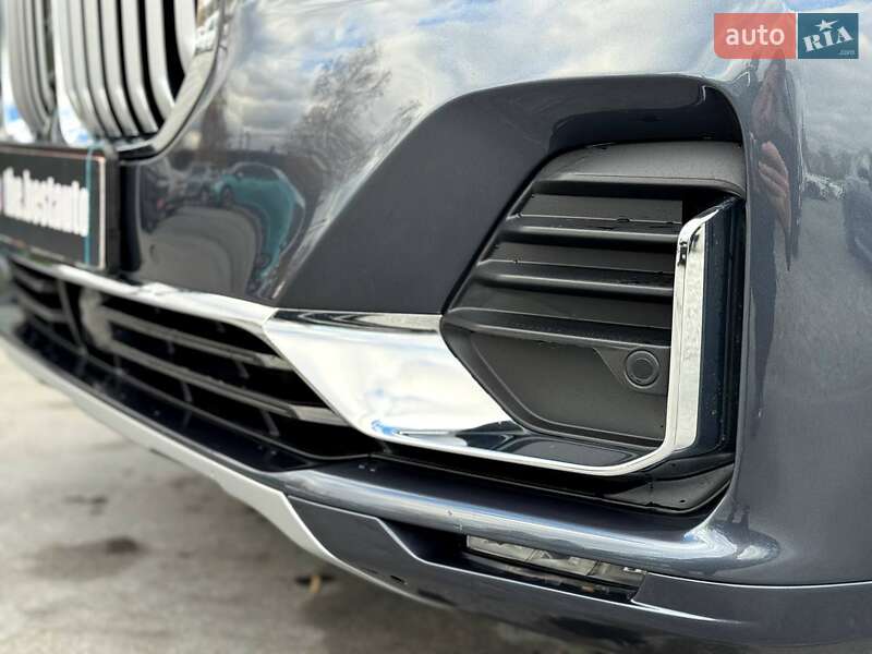 Внедорожник / Кроссовер BMW X7 2020 в Ровно