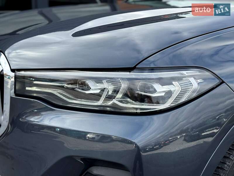 Внедорожник / Кроссовер BMW X7 2020 в Ровно