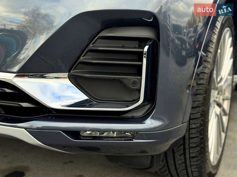 Внедорожник / Кроссовер BMW X7 2020 в Ровно