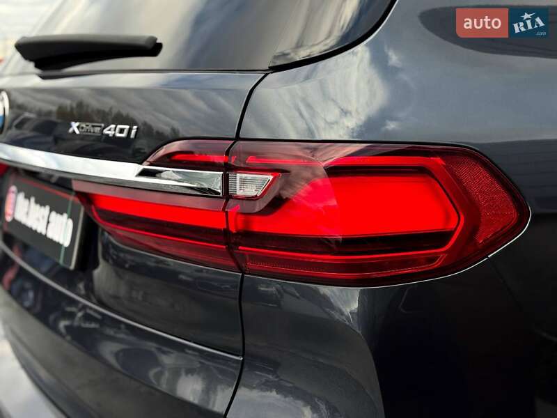 Внедорожник / Кроссовер BMW X7 2020 в Ровно