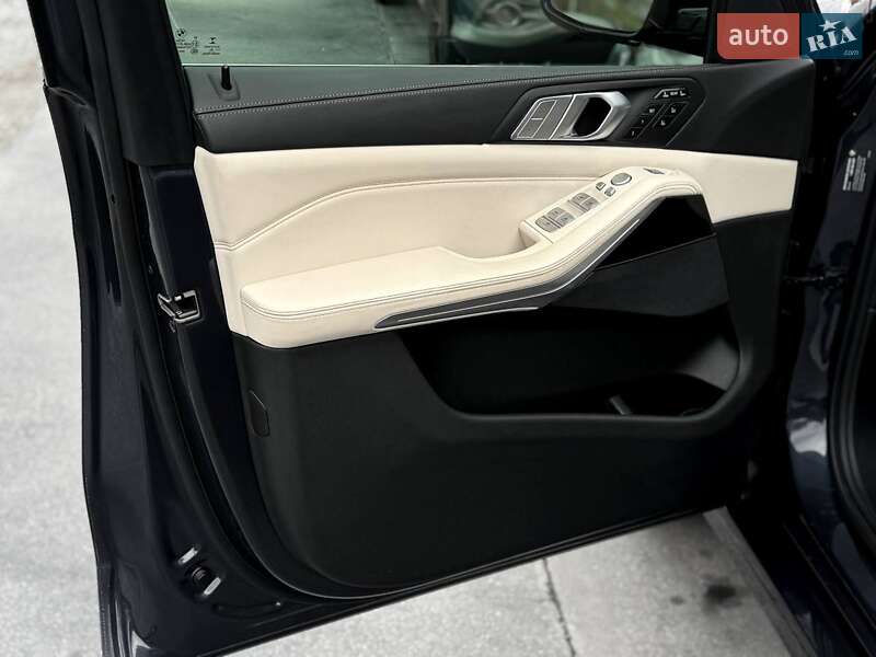 Внедорожник / Кроссовер BMW X7 2020 в Ровно