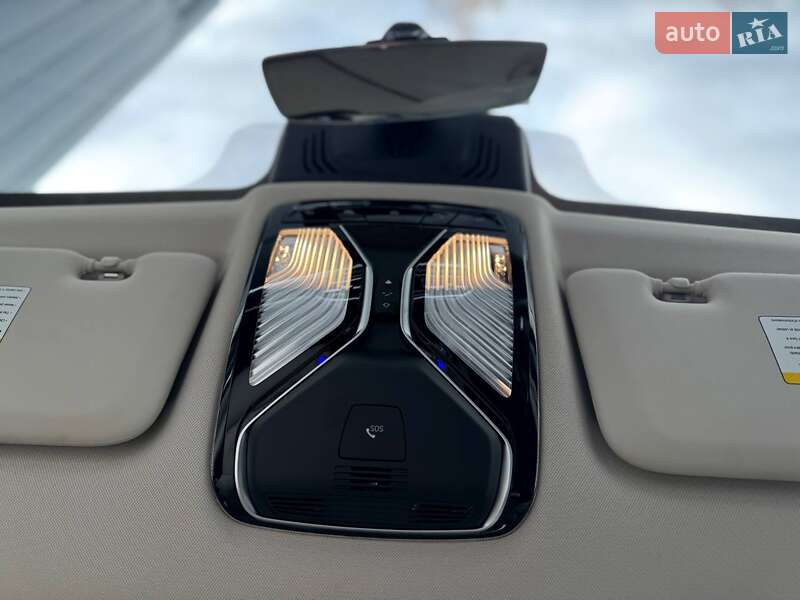 Внедорожник / Кроссовер BMW X7 2020 в Ровно