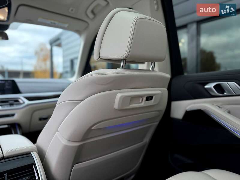 Внедорожник / Кроссовер BMW X7 2020 в Ровно
