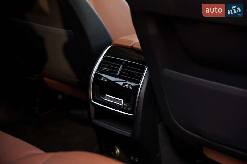 Внедорожник / Кроссовер BMW X7 2022 в Киеве