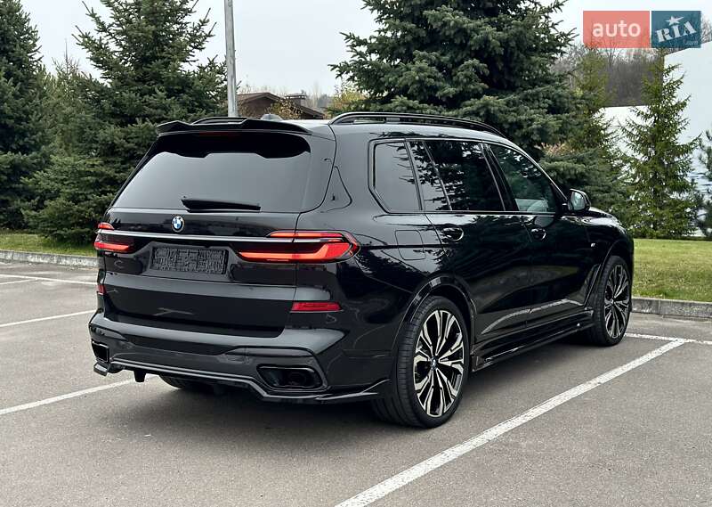 Внедорожник / Кроссовер BMW X7 2023 в Киеве