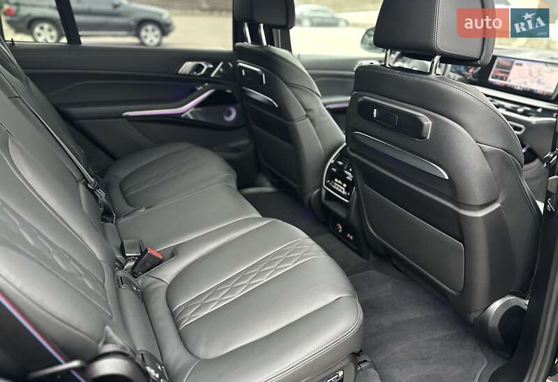 Внедорожник / Кроссовер BMW X7 2023 в Киеве