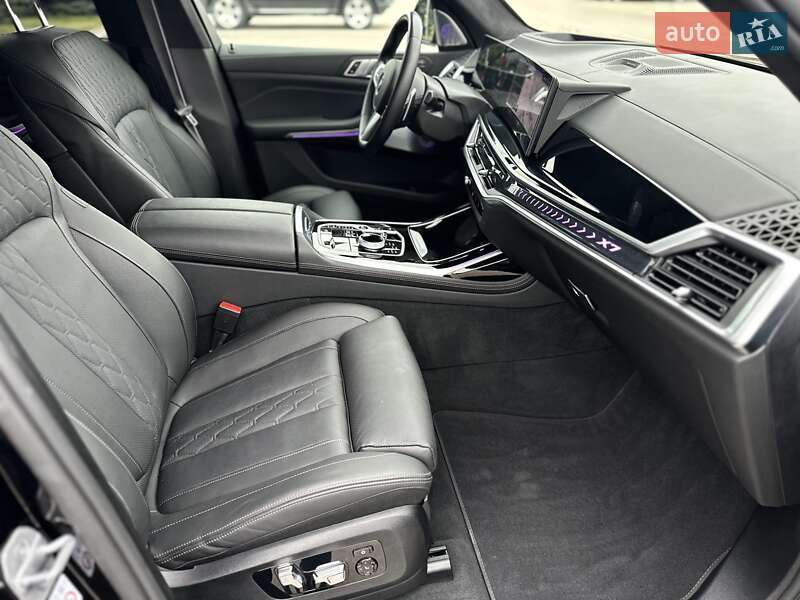 Внедорожник / Кроссовер BMW X7 2023 в Киеве