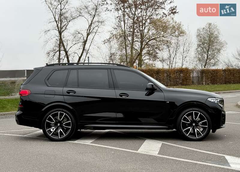 Позашляховик / Кросовер BMW X7 2022 в Києві