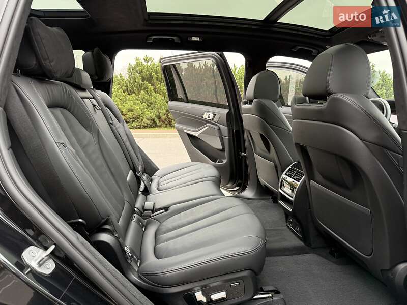 Позашляховик / Кросовер BMW X7 2022 в Києві