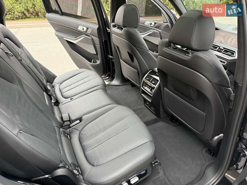 Позашляховик / Кросовер BMW X7 2022 в Києві