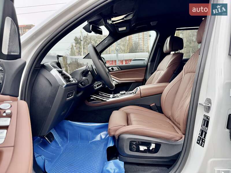 Внедорожник / Кроссовер BMW X7 2024 в Киеве