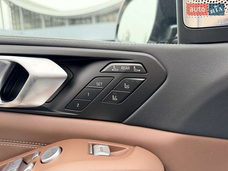 Внедорожник / Кроссовер BMW X7 2024 в Киеве