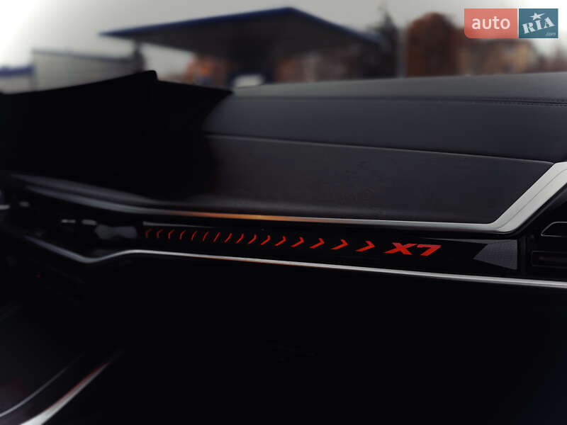 Позашляховик / Кросовер BMW X7 2023 в Києві