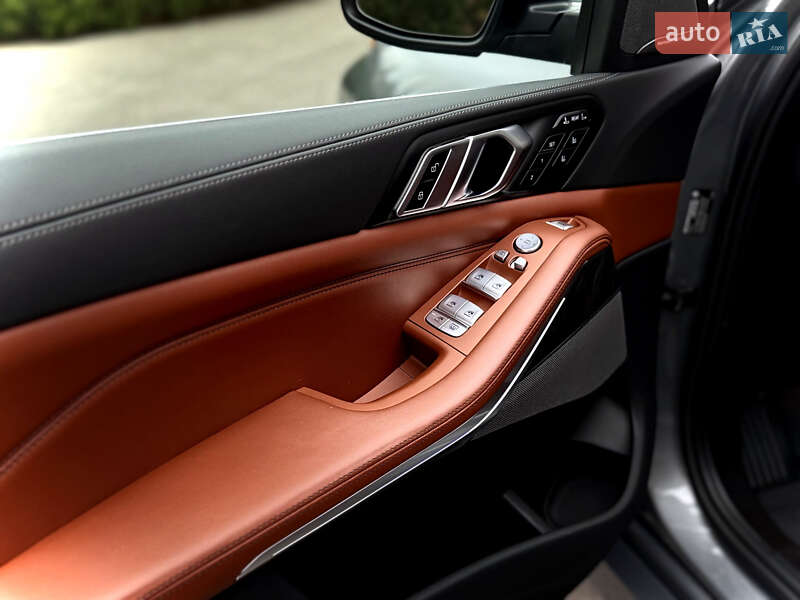 Позашляховик / Кросовер BMW X7 2023 в Києві