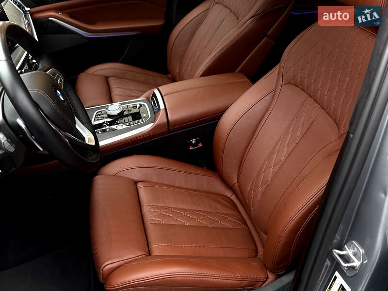 Позашляховик / Кросовер BMW X7 2023 в Києві