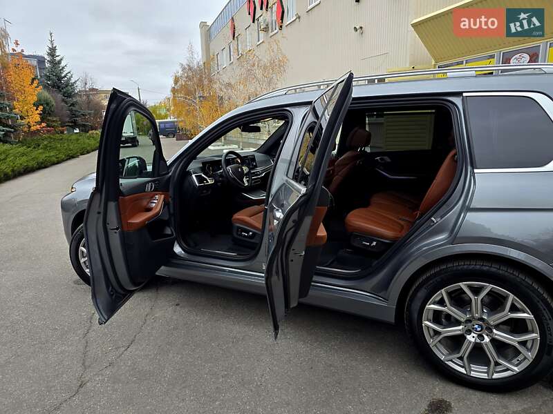 Позашляховик / Кросовер BMW X7 2023 в Києві
