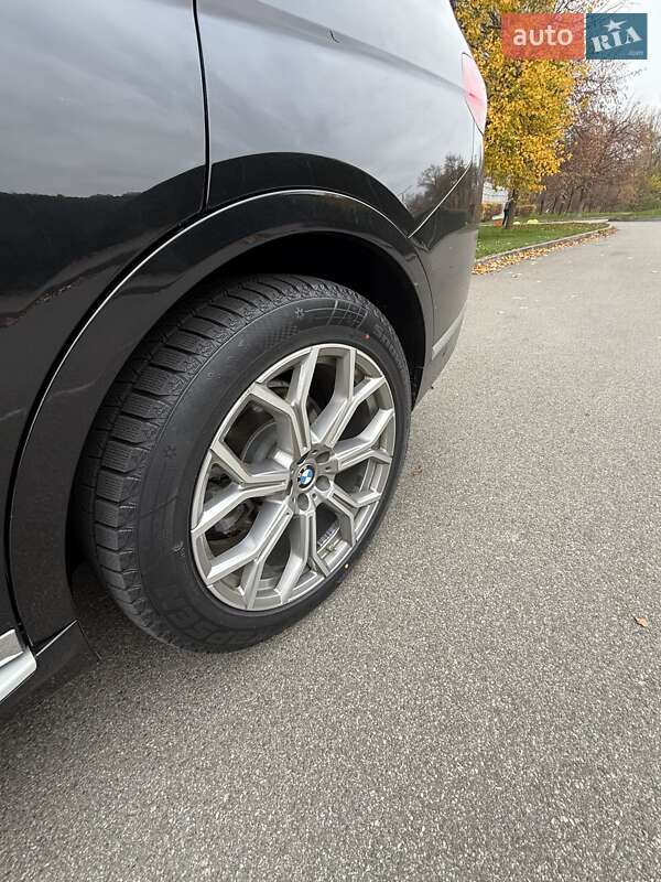 Внедорожник / Кроссовер BMW X7 2020 в Киеве