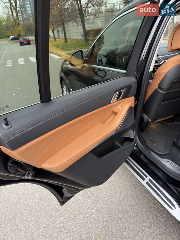 Внедорожник / Кроссовер BMW X7 2020 в Киеве