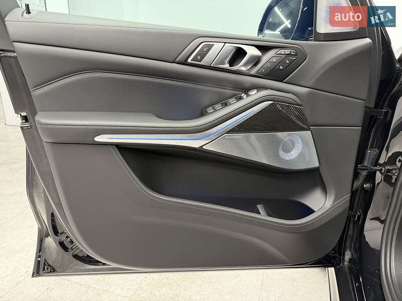 Внедорожник / Кроссовер BMW X7 2023 в Киеве