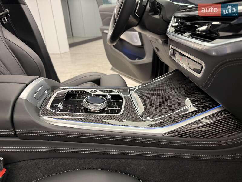 Внедорожник / Кроссовер BMW X7 2023 в Киеве