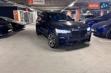 Внедорожник / Кроссовер BMW X7 2021 в Киеве