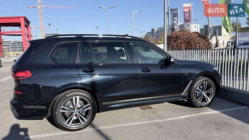 Внедорожник / Кроссовер BMW X7 2020 в Ровно