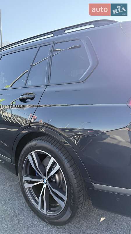 Внедорожник / Кроссовер BMW X7 2020 в Ровно