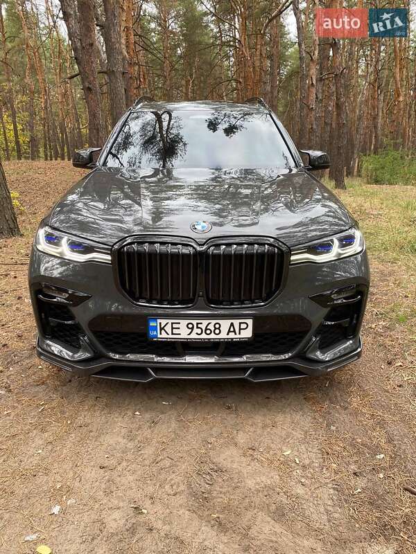 Позашляховик / Кросовер BMW X7 2022 в Дніпрі фото Позашляховик / Кросовер BMW X7 2022 в Дніпрі