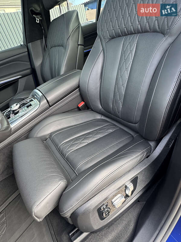 Внедорожник / Кроссовер BMW X7 2022 в Киеве