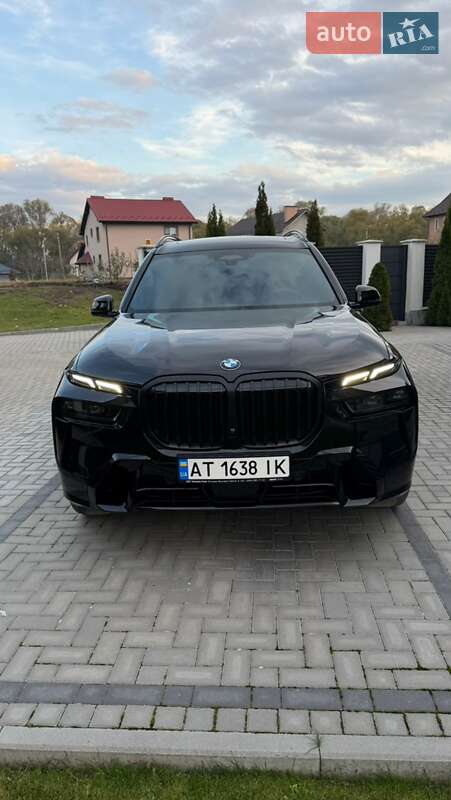 Внедорожник / Кроссовер BMW X7 2024 в Ивано-Франковске