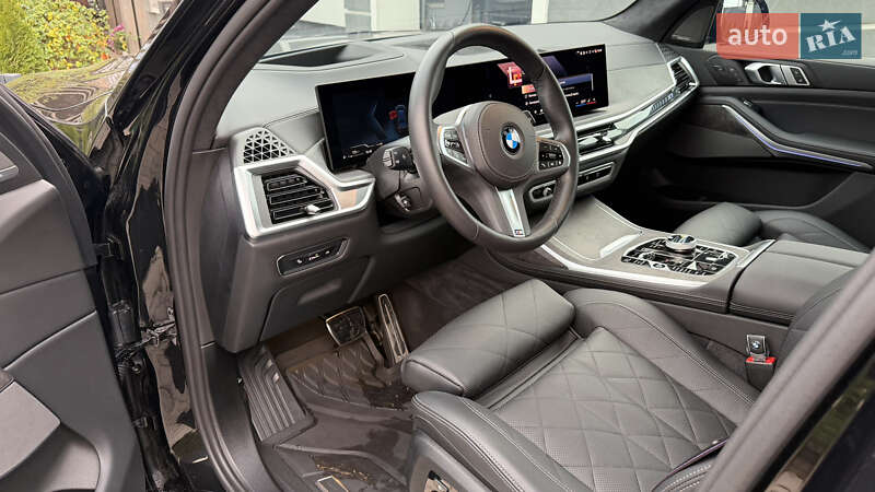 Внедорожник / Кроссовер BMW X7 2024 в Ивано-Франковске