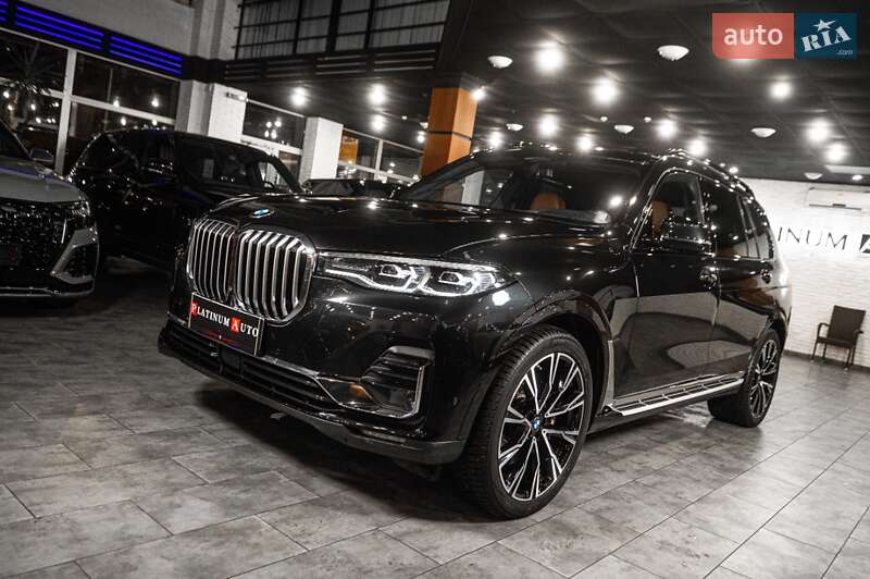 Внедорожник / Кроссовер BMW X7 2022 в Одессе