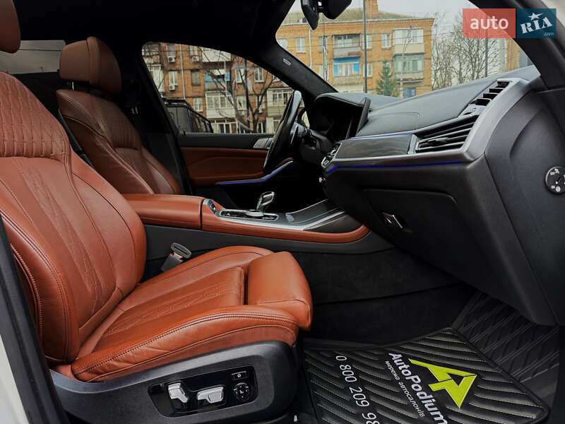 Внедорожник / Кроссовер BMW X7 2022 в Киеве