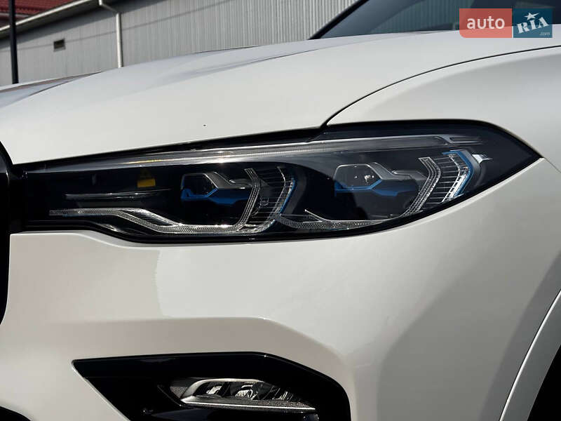 Внедорожник / Кроссовер BMW X7 2020 в Луцке