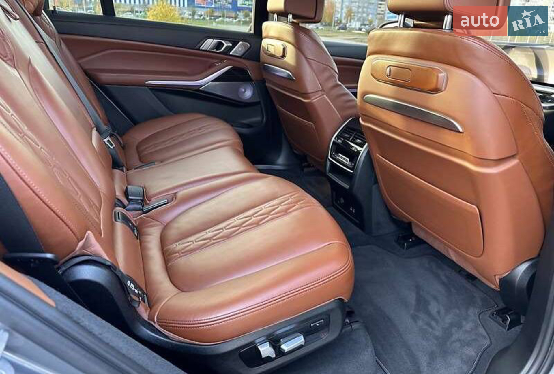 2024 BMW X7 - мініатюра 8
