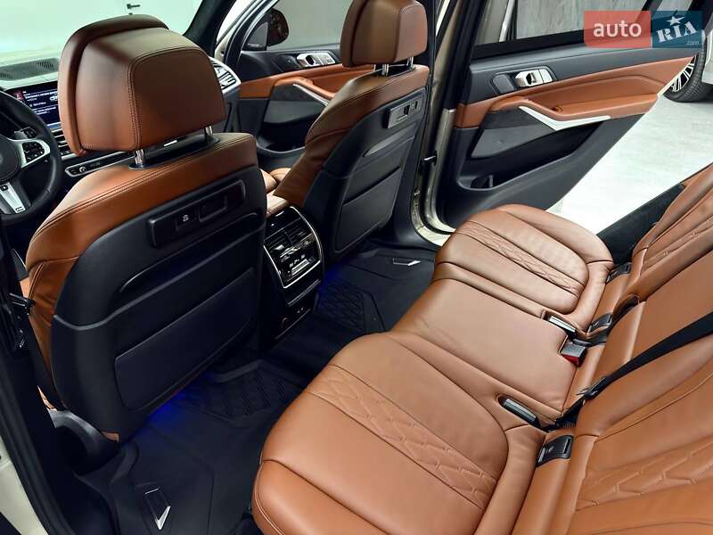 Позашляховик / Кросовер BMW X7 2019 в Києві