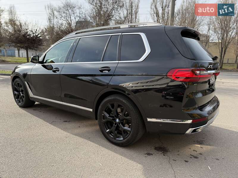 Внедорожник / Кроссовер BMW X7 2020 в Днепре фото 14 Внедорожник / Кроссовер BMW X7 2020 в Днепре