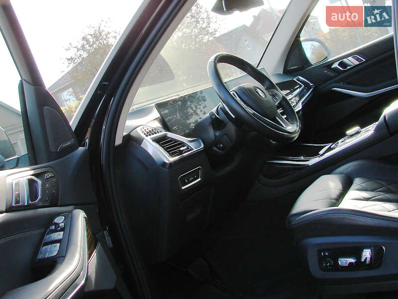 Внедорожник / Кроссовер BMW X7 2023 в Одессе фото 22 Внедорожник / Кроссовер BMW X7 2023 в Одессе