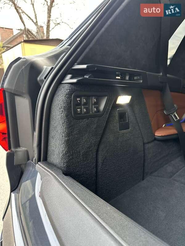 Позашляховик / Кросовер BMW X7 2022 в Києві