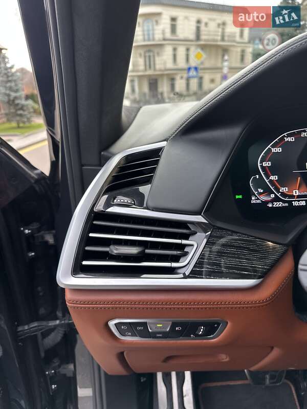 Позашляховик / Кросовер BMW X7 2022 в Києві