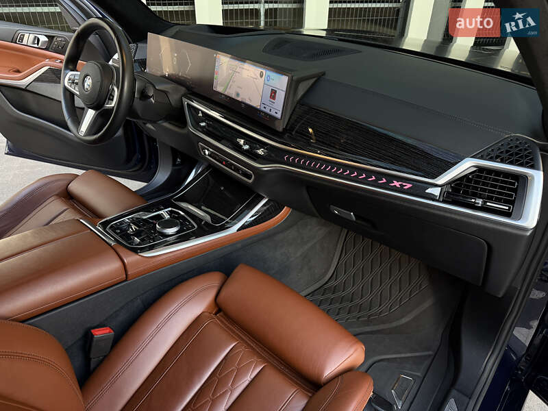 Внедорожник / Кроссовер BMW X7 2022 в Киеве