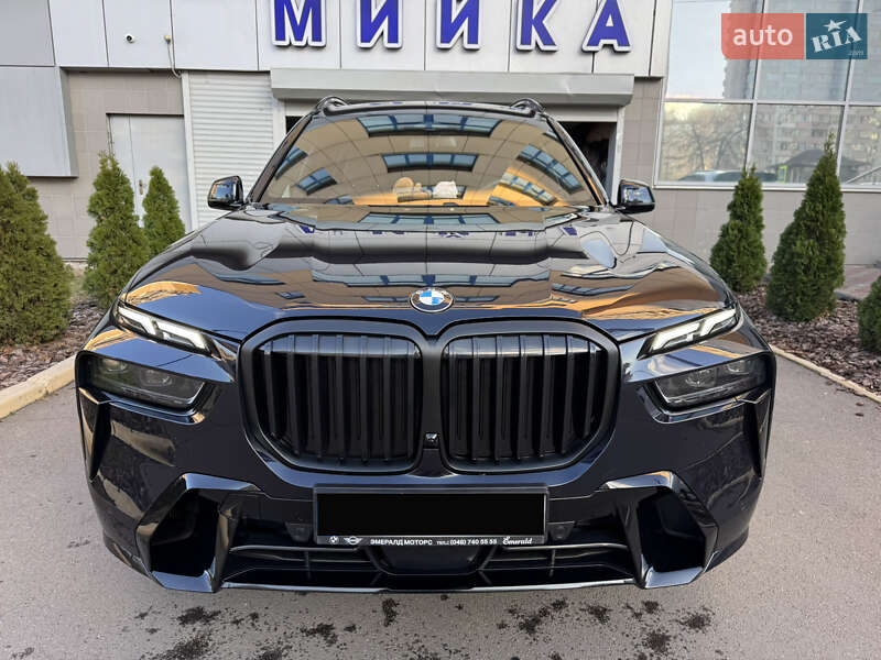 Внедорожник / Кроссовер BMW X7 2022 в Киеве
