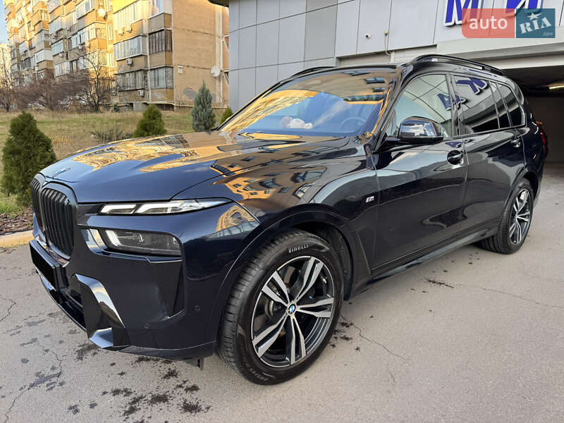Внедорожник / Кроссовер BMW X7 2022 в Киеве