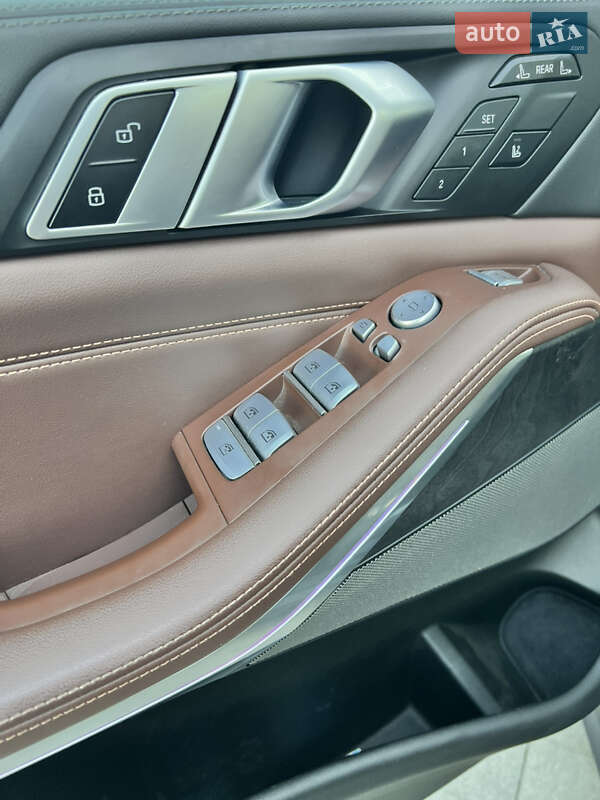 Внедорожник / Кроссовер BMW X7 2022 в Львове