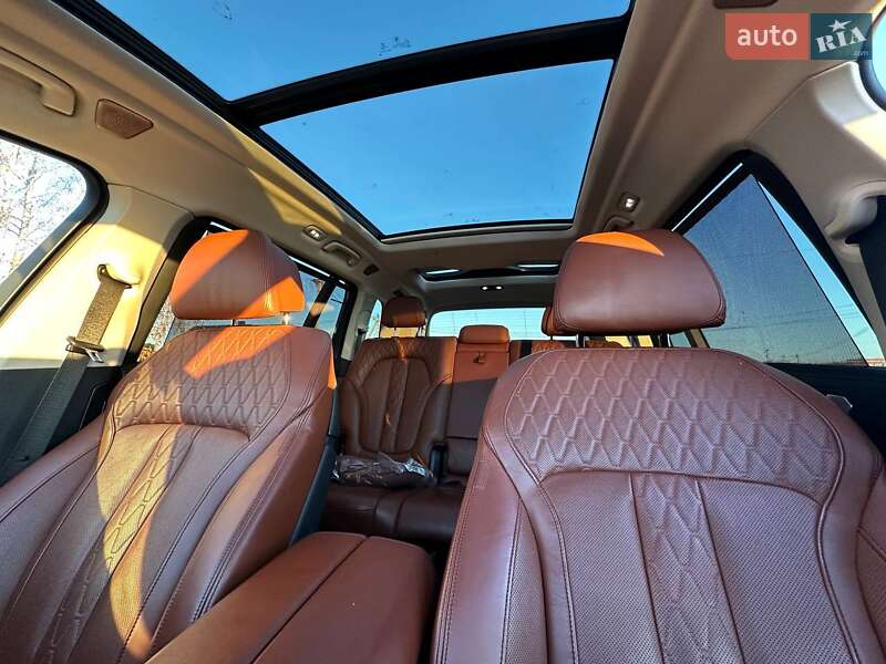 Внедорожник / Кроссовер BMW X7 2019 в Луцке