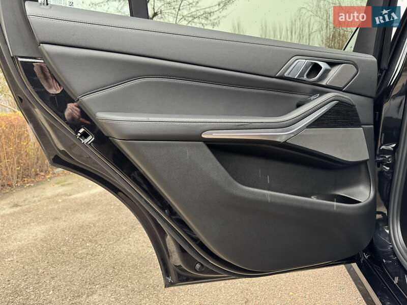 Внедорожник / Кроссовер BMW X7 2019 в Киеве