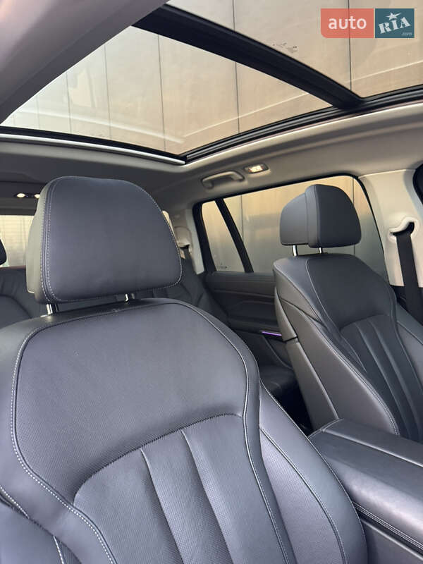 Позашляховик / Кросовер BMW X7 2019 в Дніпрі